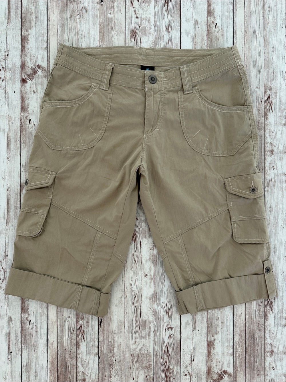 KÜHL Women’s Splash Convertible Cargo Bermuda Shorts sz 8 Capri Khaki Tan Light